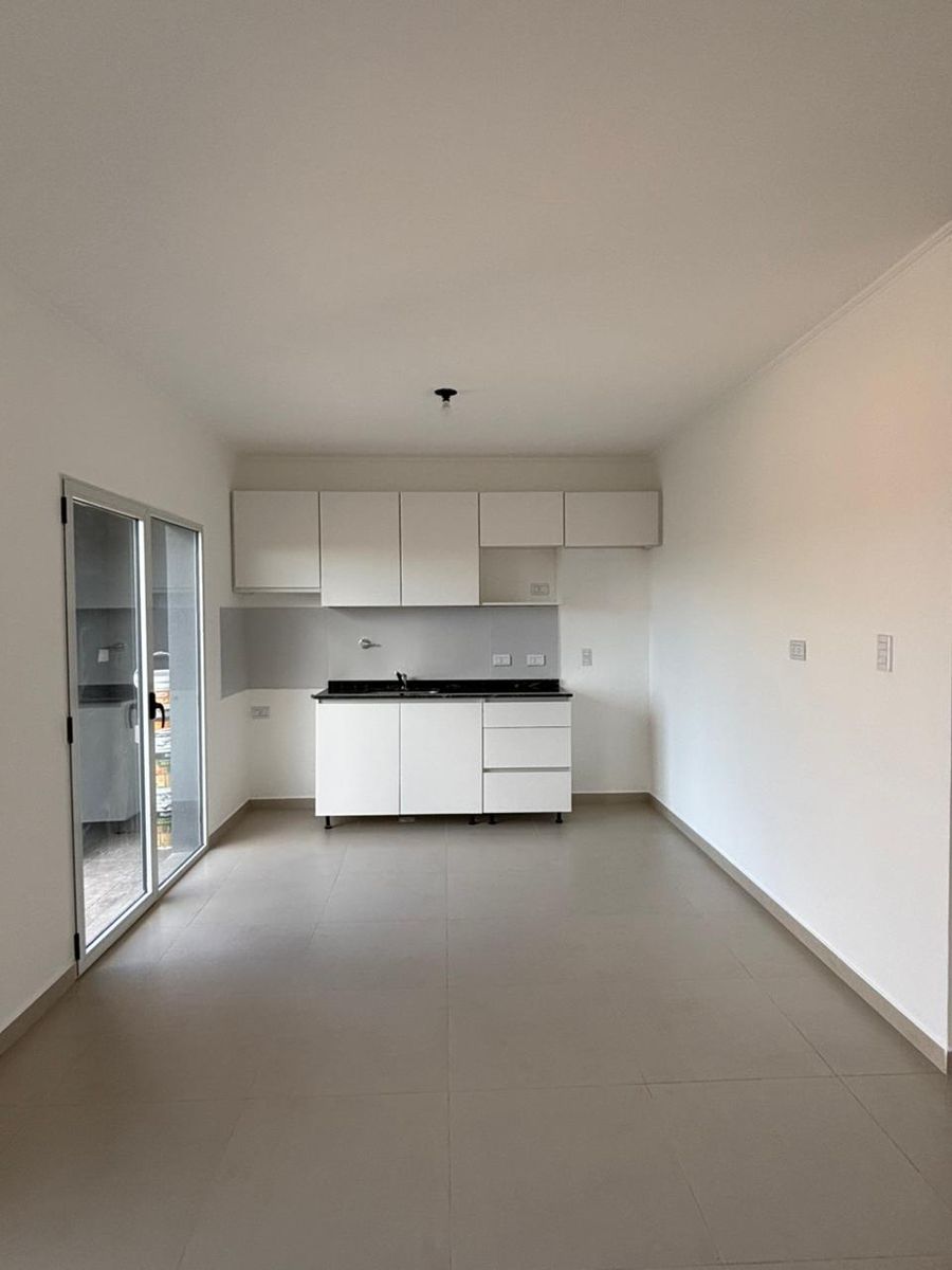 Vendo Duplex a estrenar, excelente zona. 3 dormitorios — foto 3