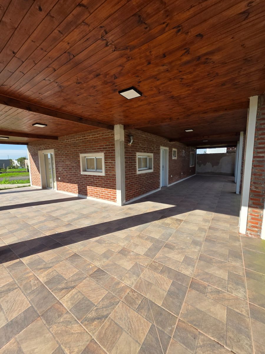 Casa en Oro Verde, 2 dormitorios gran lote — foto 11