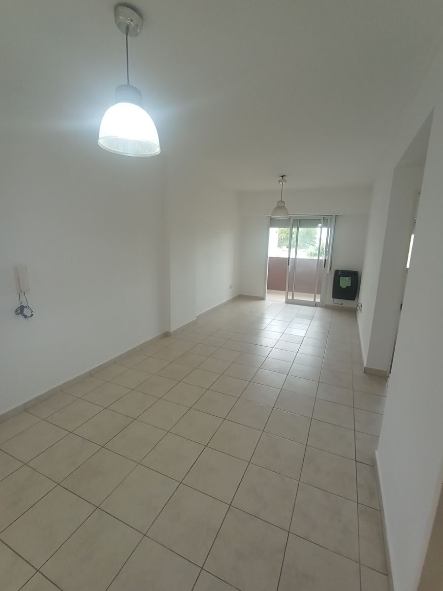 Alquiler departamento 1 dormitorio calle 3 y 63 - 5