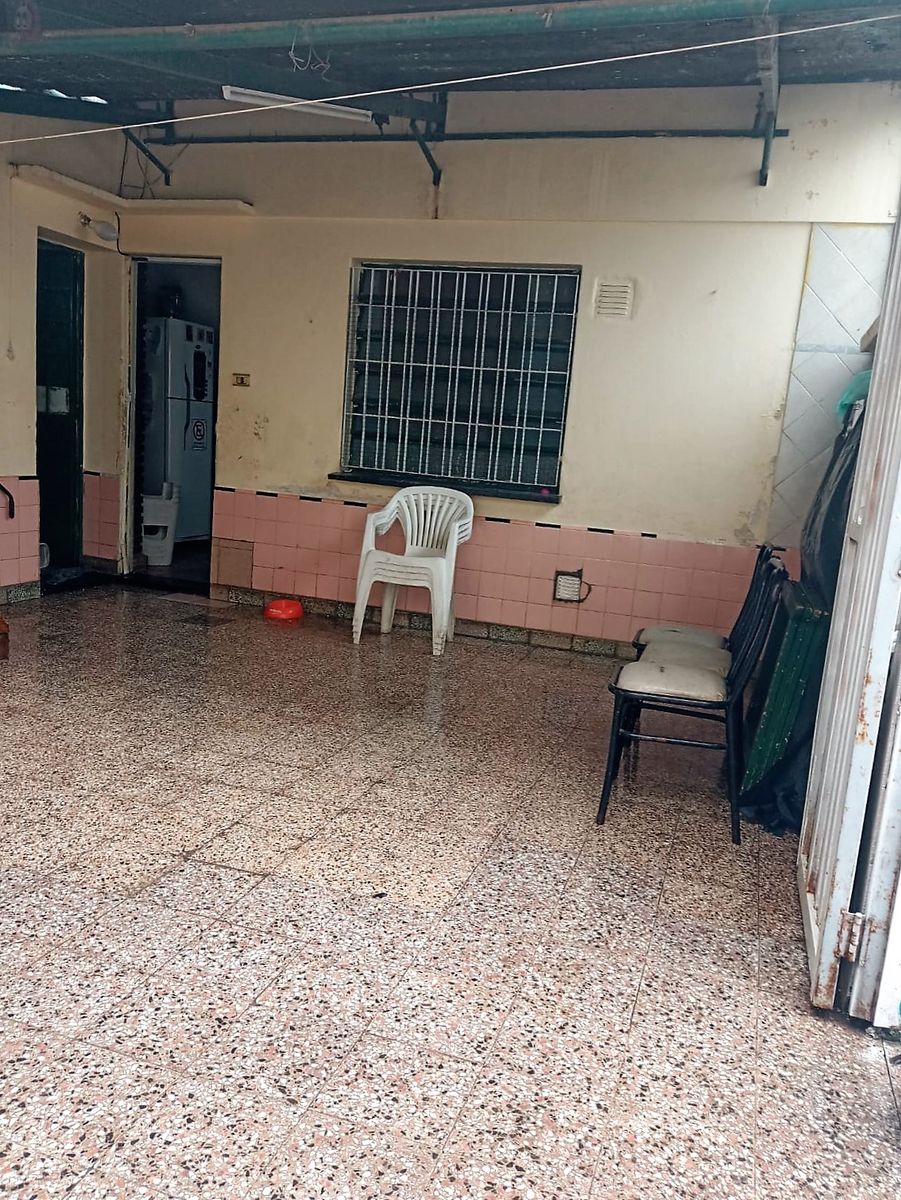 VENTA - PERMUTA - DR. RIVAS 1679 CASA 3 DORMITORIOS GARAGE PATIO 140m2. LOCAL COMERCIAL — foto 13