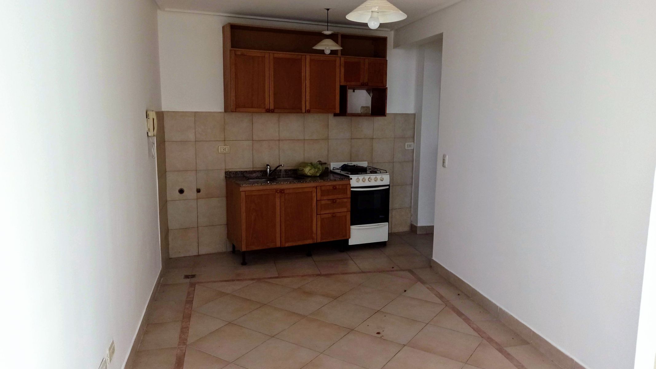 ALQUILER SAN JUAN 2670 PLANTA BAJA CON PATIO — foto 12