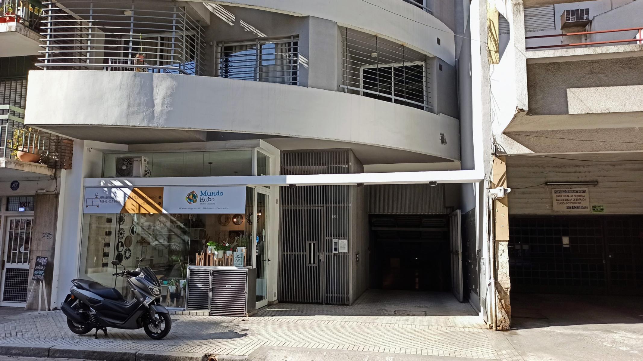 ALQUILER - ENTRE RIOS 1511 - COCHERA - 1