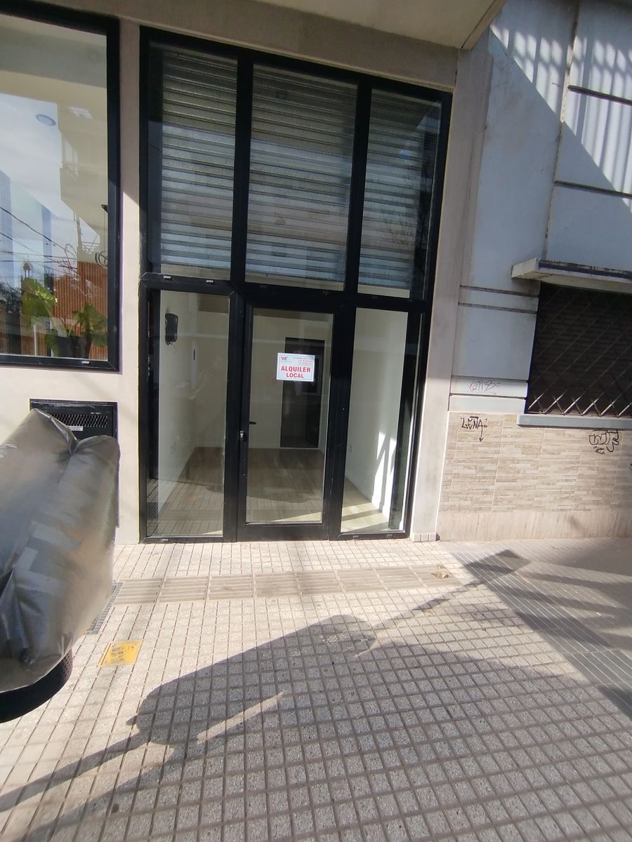 Alquiler - Local - Corrientes 2509 15m2 - 12