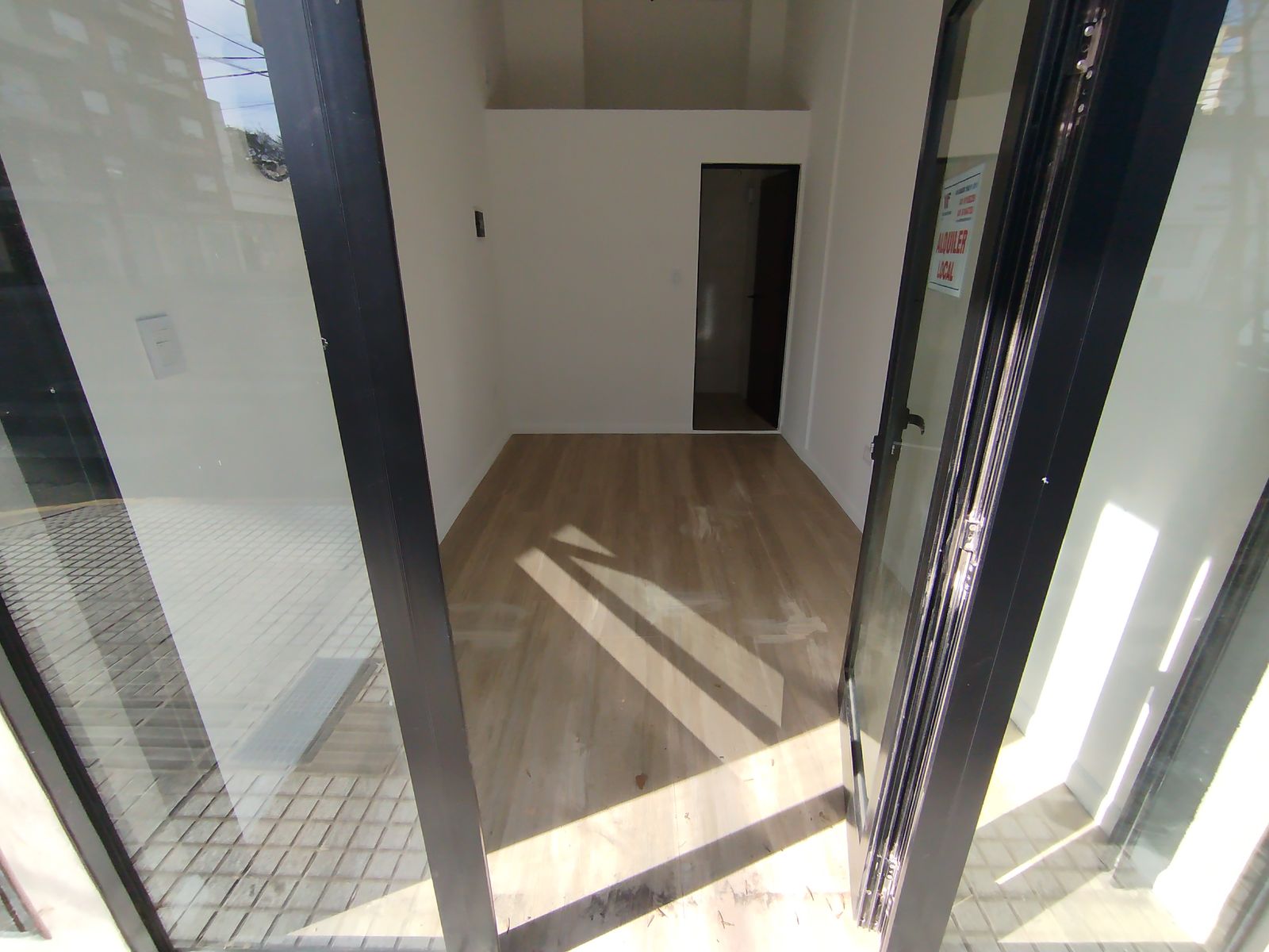 Alquiler - Local - Corrientes 2509 15m2 - 13