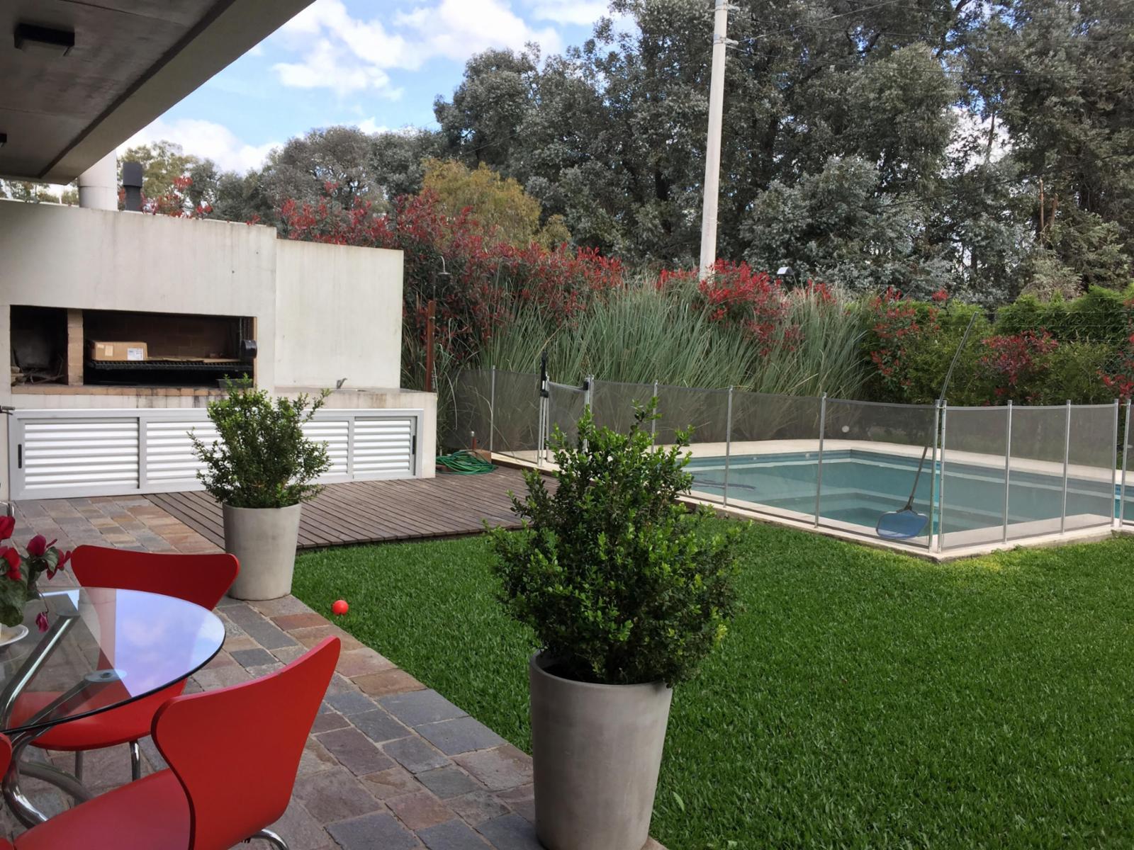 HERMOSA CASA EN BARRIO CERRADO HARAS M. VICTORIA — foto 9