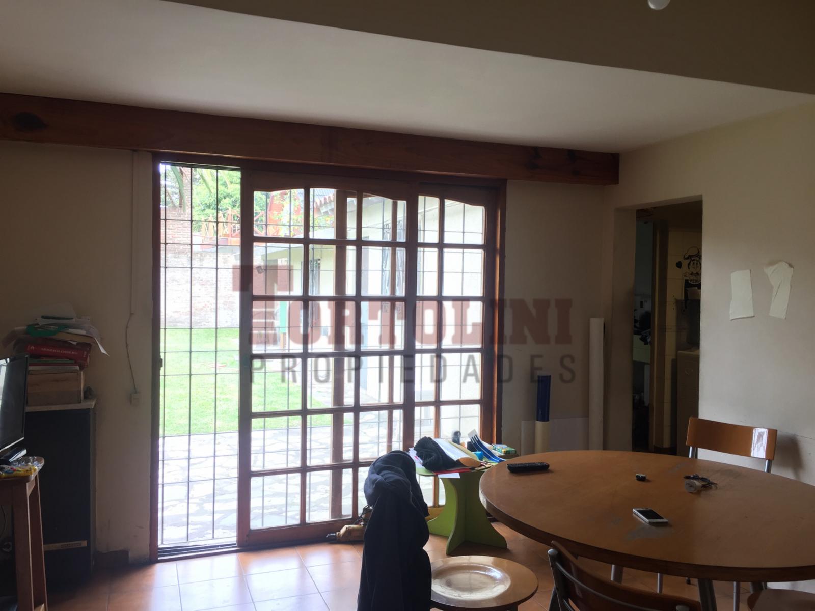 CHALET EXCELENTE ZONA ITUZAINGO NTE — foto 4