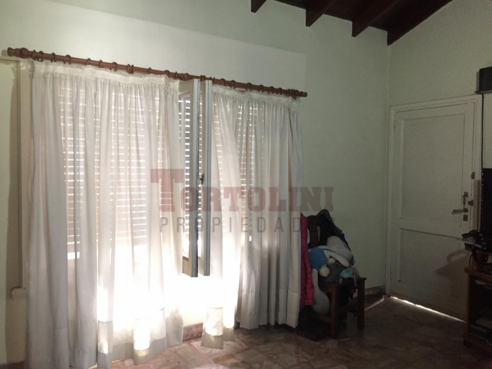 CHALET EXCELENTE ZONA ITUZAINGO NTE — foto 5