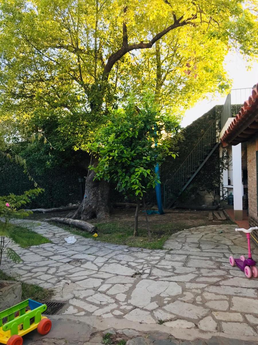 Amplia casa a la venta en Bella Vista — foto 3