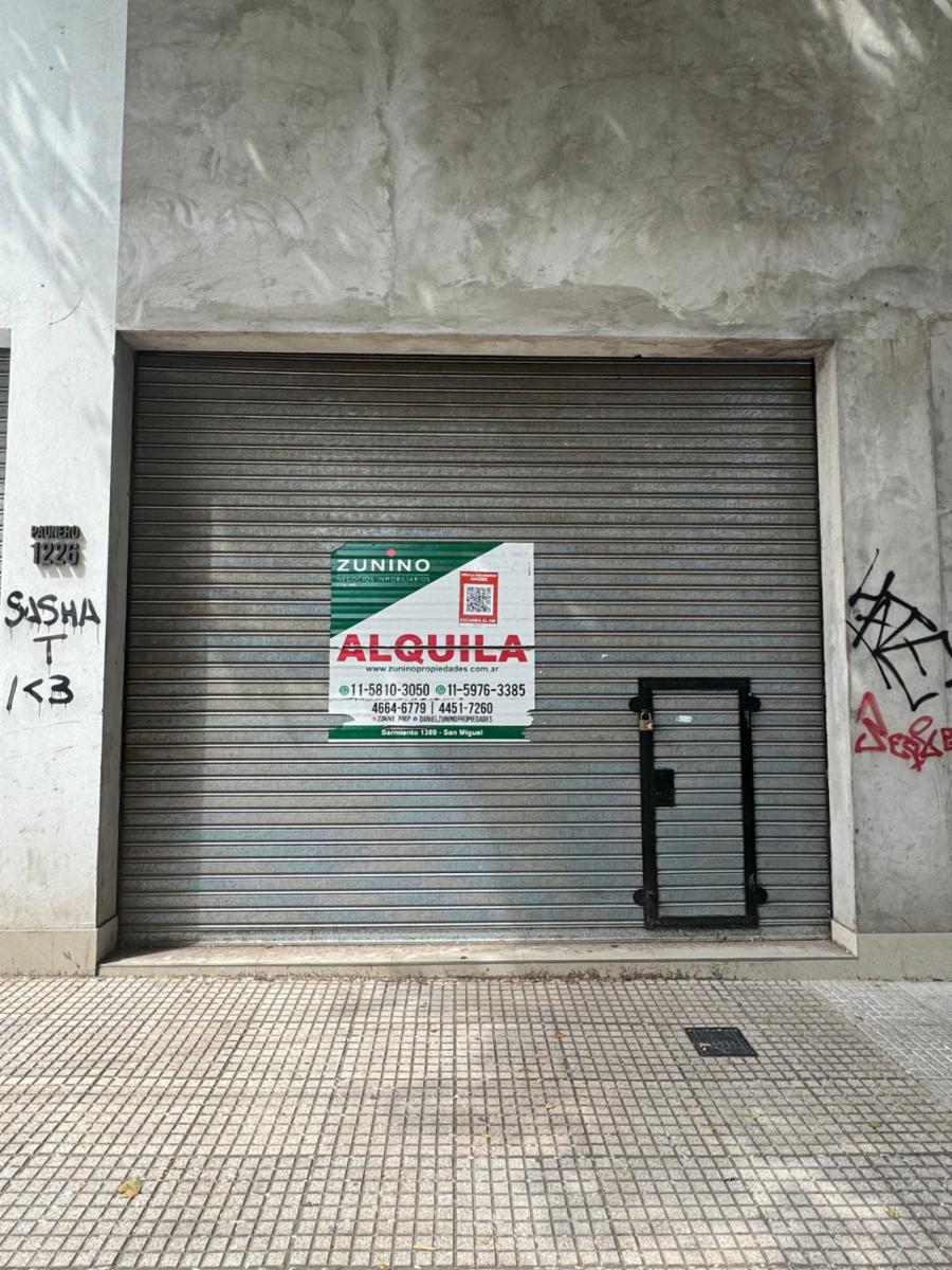 Excelente local con muy buena ubicación - 2