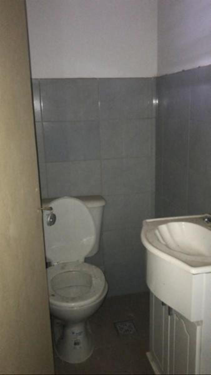 local en alquiler, con excelente ubicacion - 1