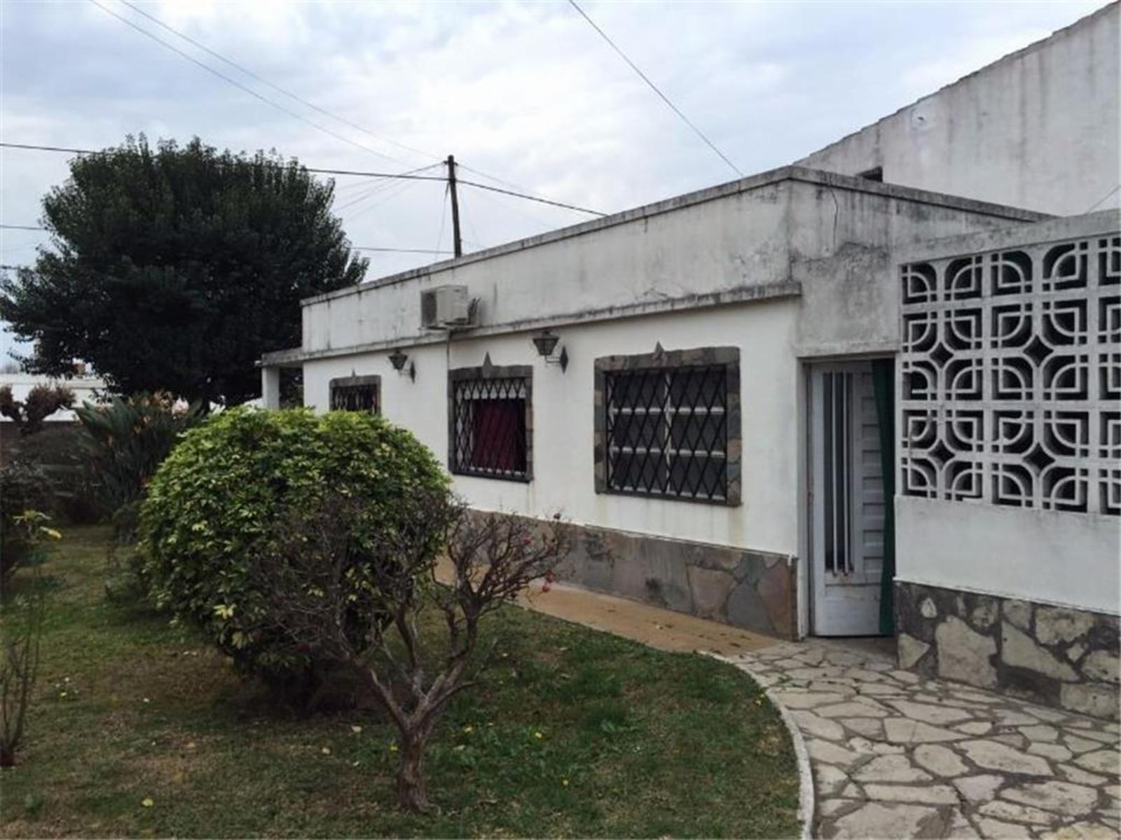 Casa de cuatro ambientes a la venta en José C Paz — foto 3