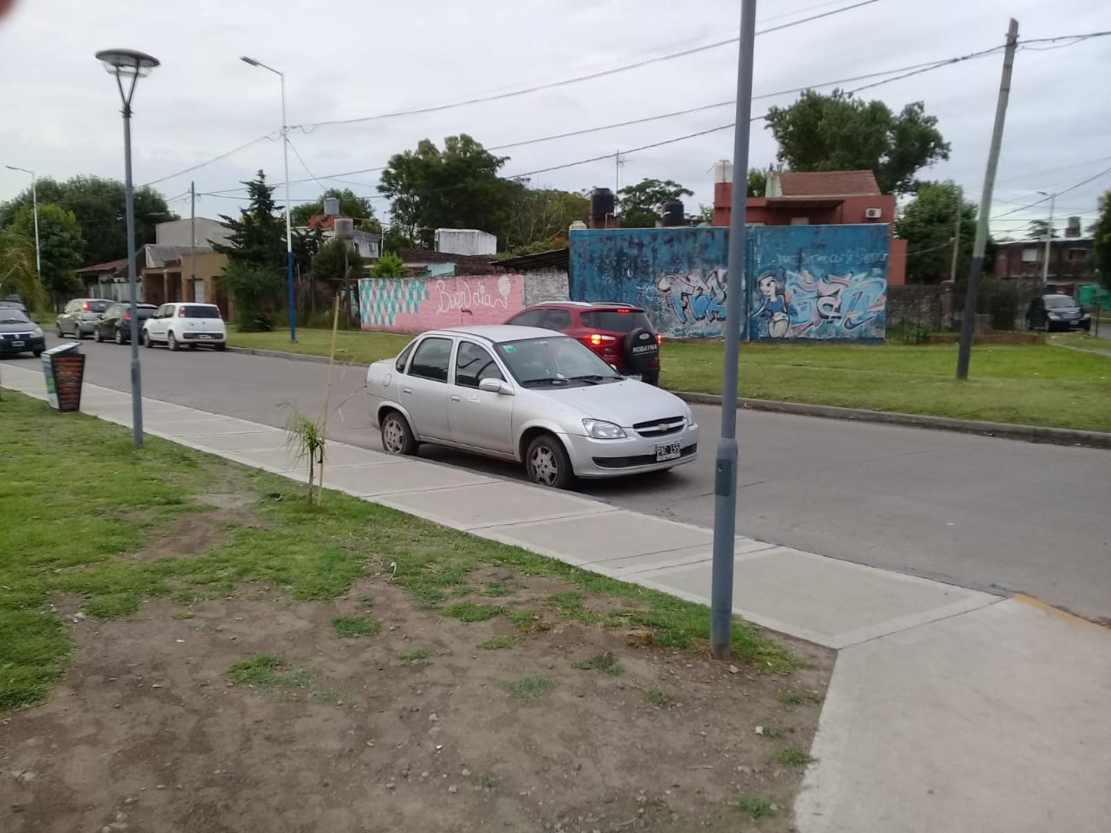 Casa en venta de tres ambientes. — foto 2