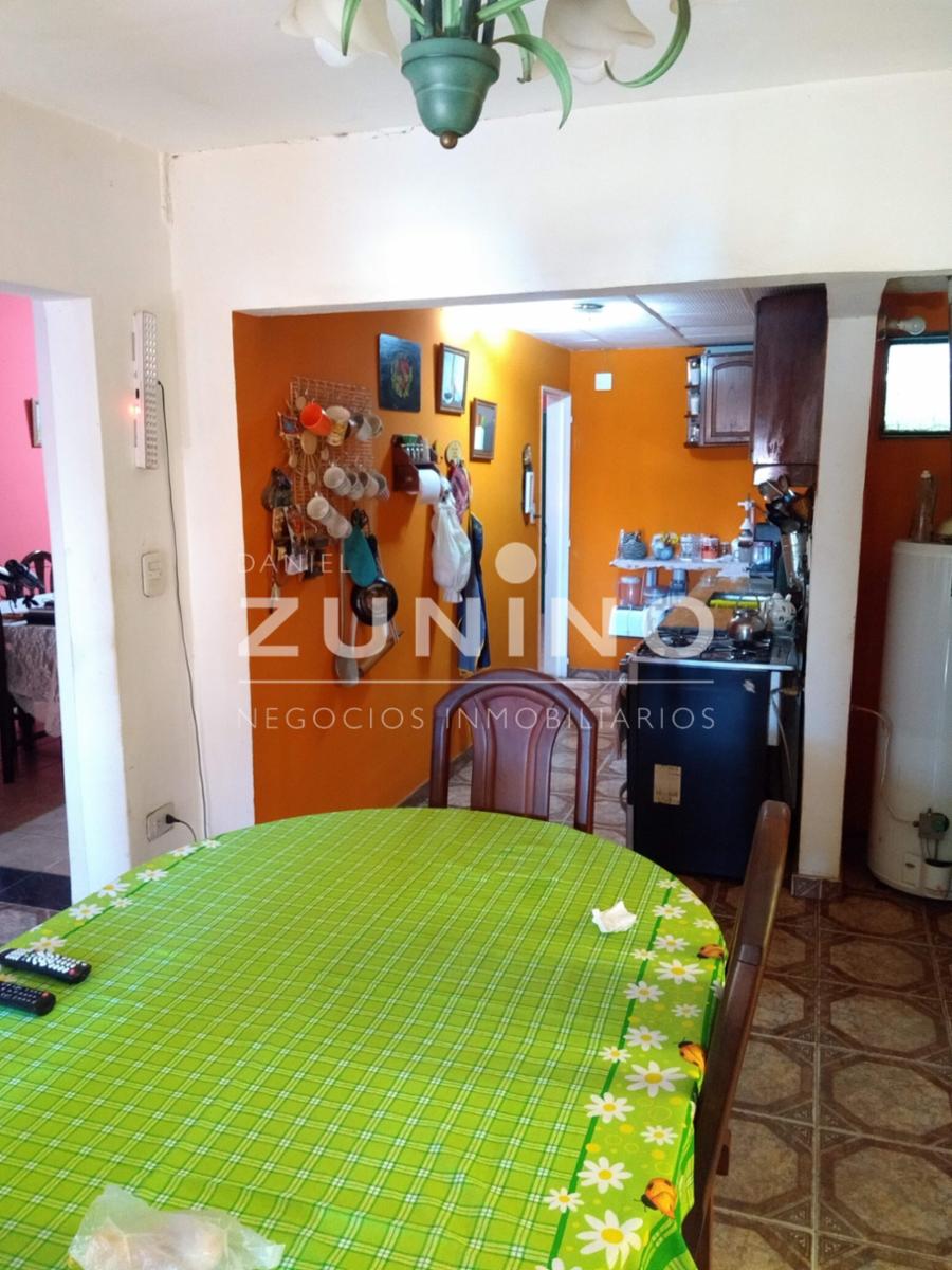 Casa de cuatro ambientes a la venta en José C Paz — foto 7