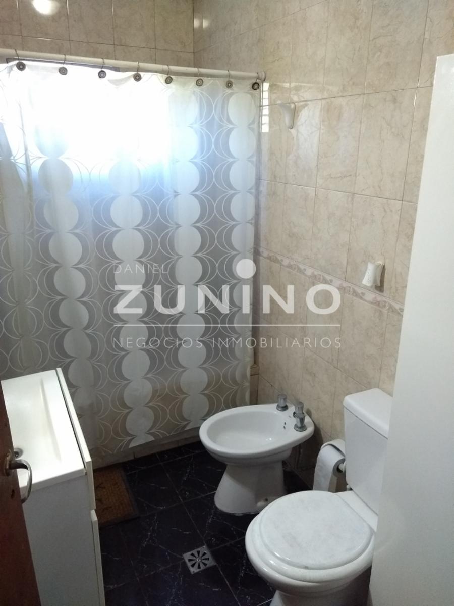 Casa de cuatro ambientes a la venta en José C Paz — foto 12