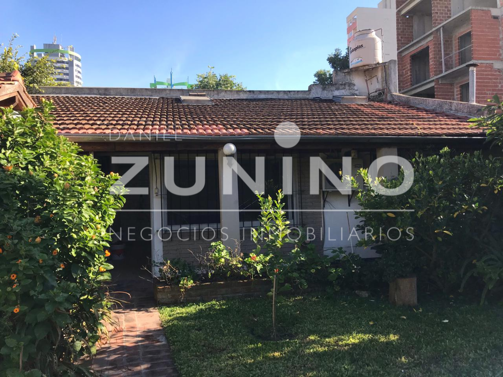 Casa de cuatro ambientes a la venta en Muñiz — foto 5