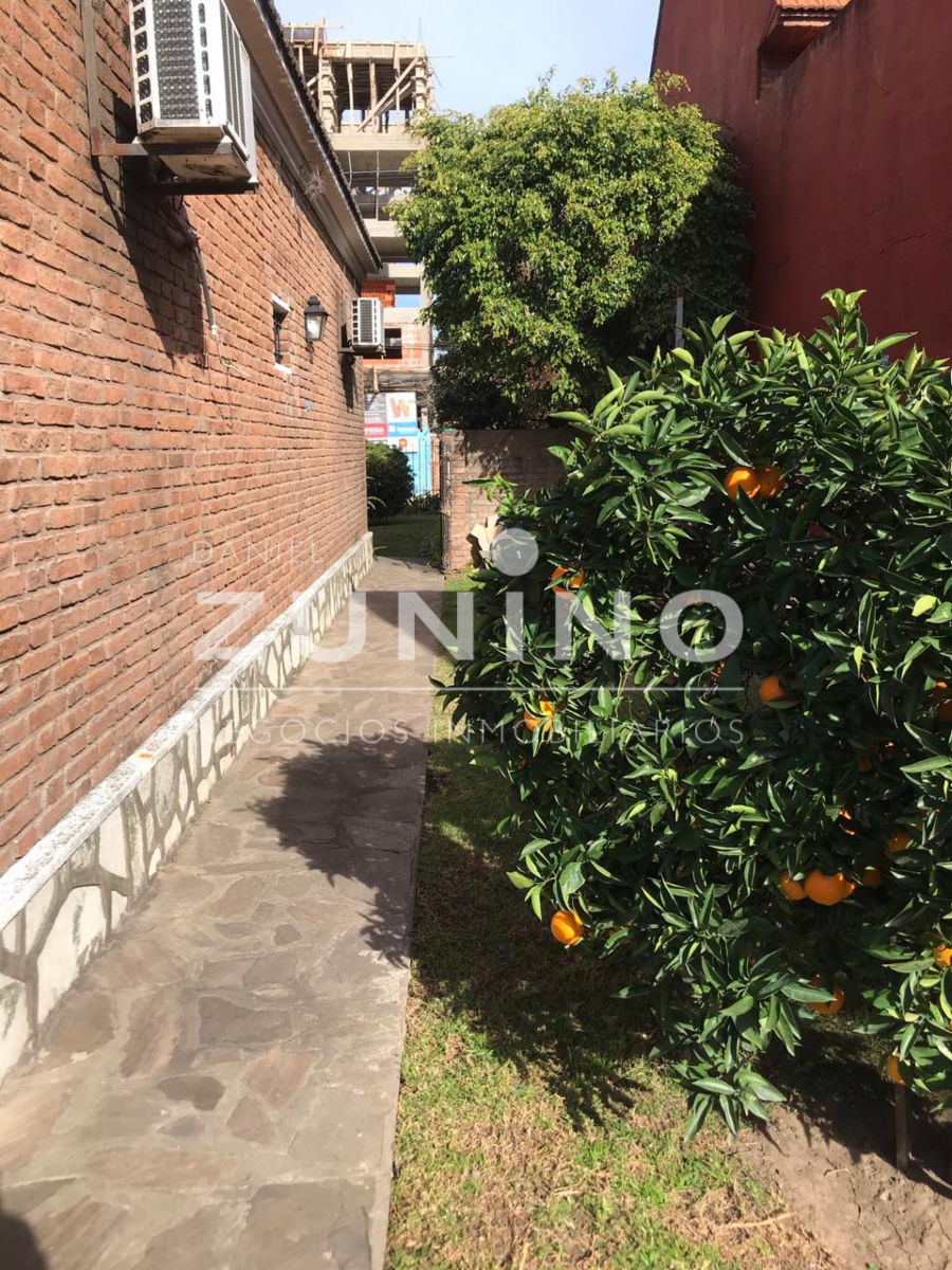 Casa en venta en zona céntrica — foto 3