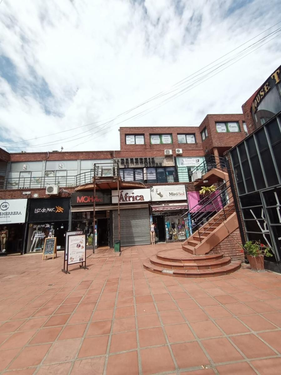 Local dentro de Paseo Belgrano en venta — foto 13