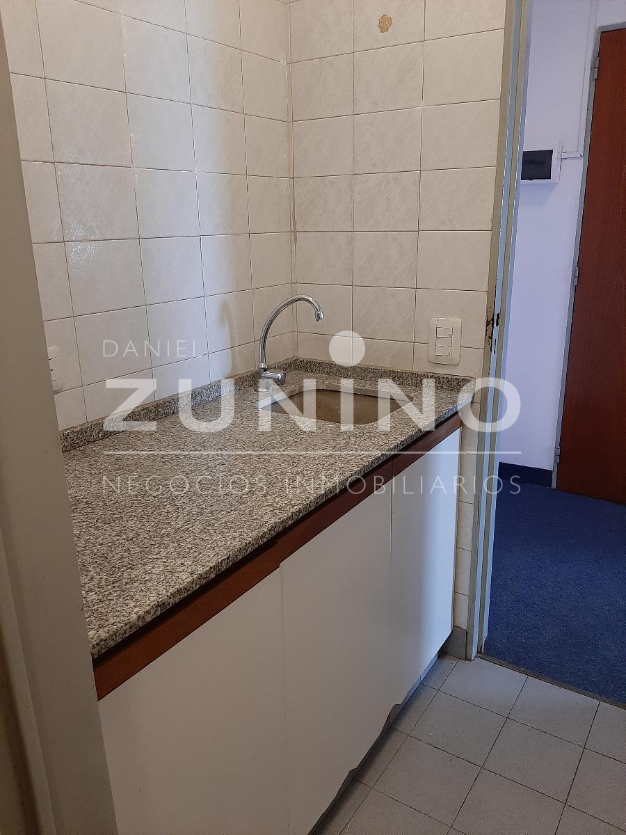 Oficina céntrica en venta - 6