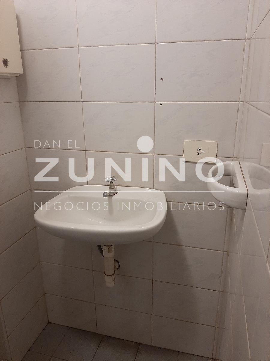 Oficina céntrica en venta - 7