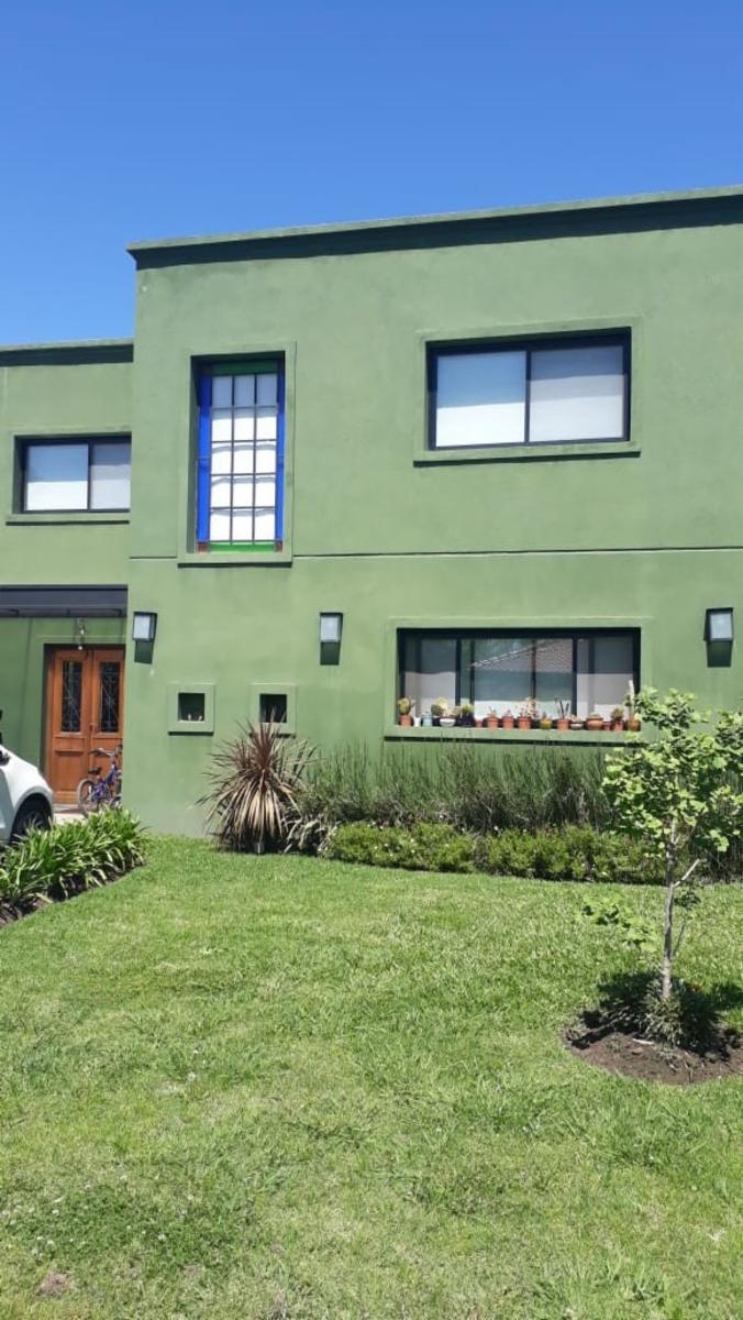 Casa dentro del barrio, Gran Roble — foto 3
