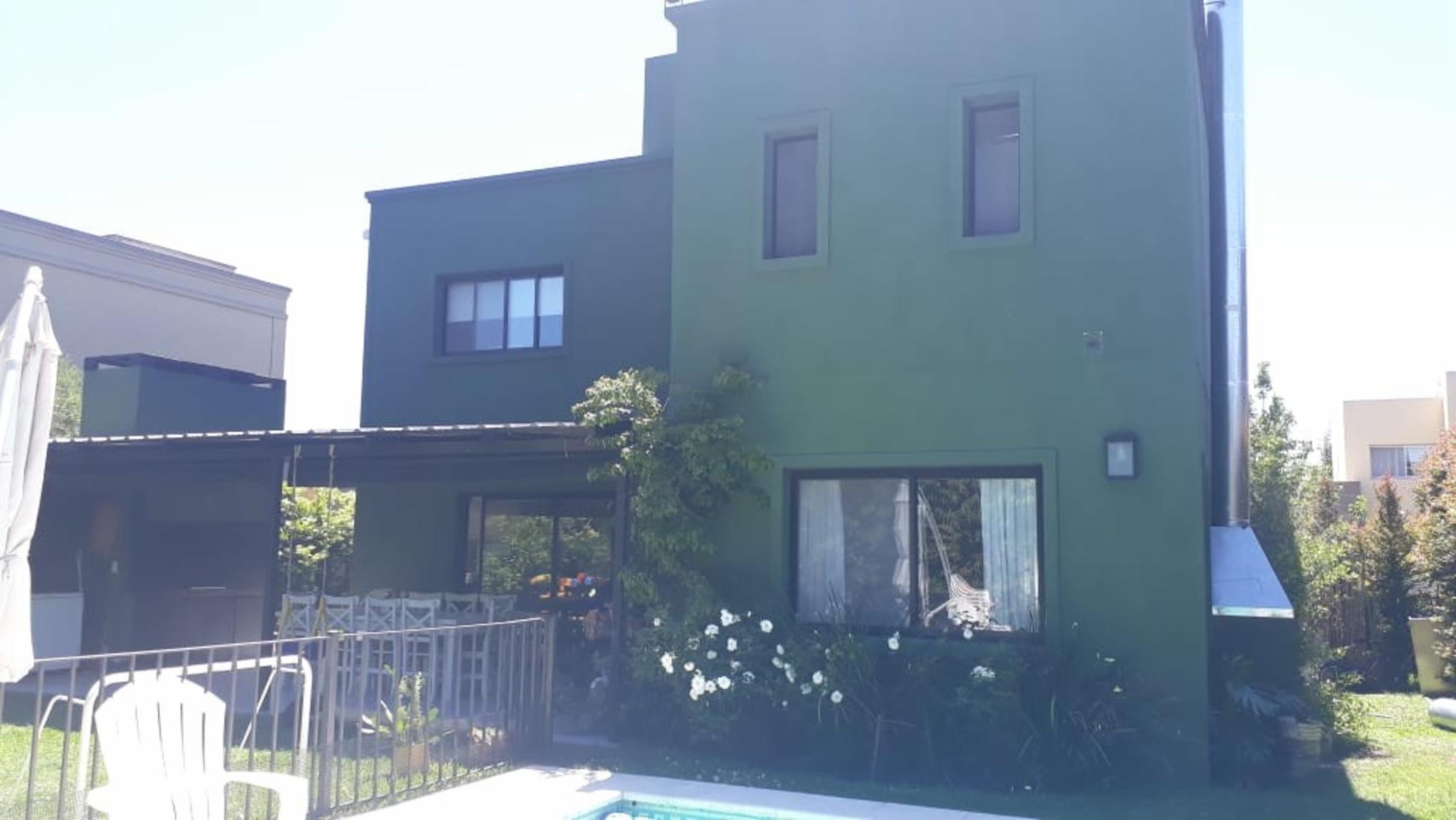 Casa dentro del barrio, Gran Roble — foto 5