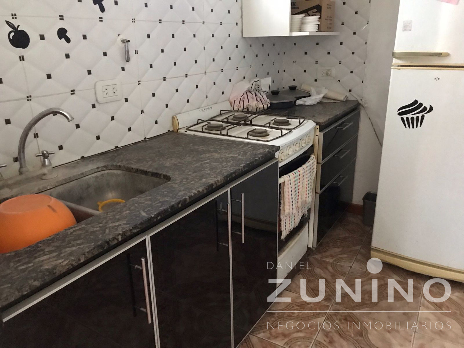 Casa con departamento y comercio en venta — foto 7