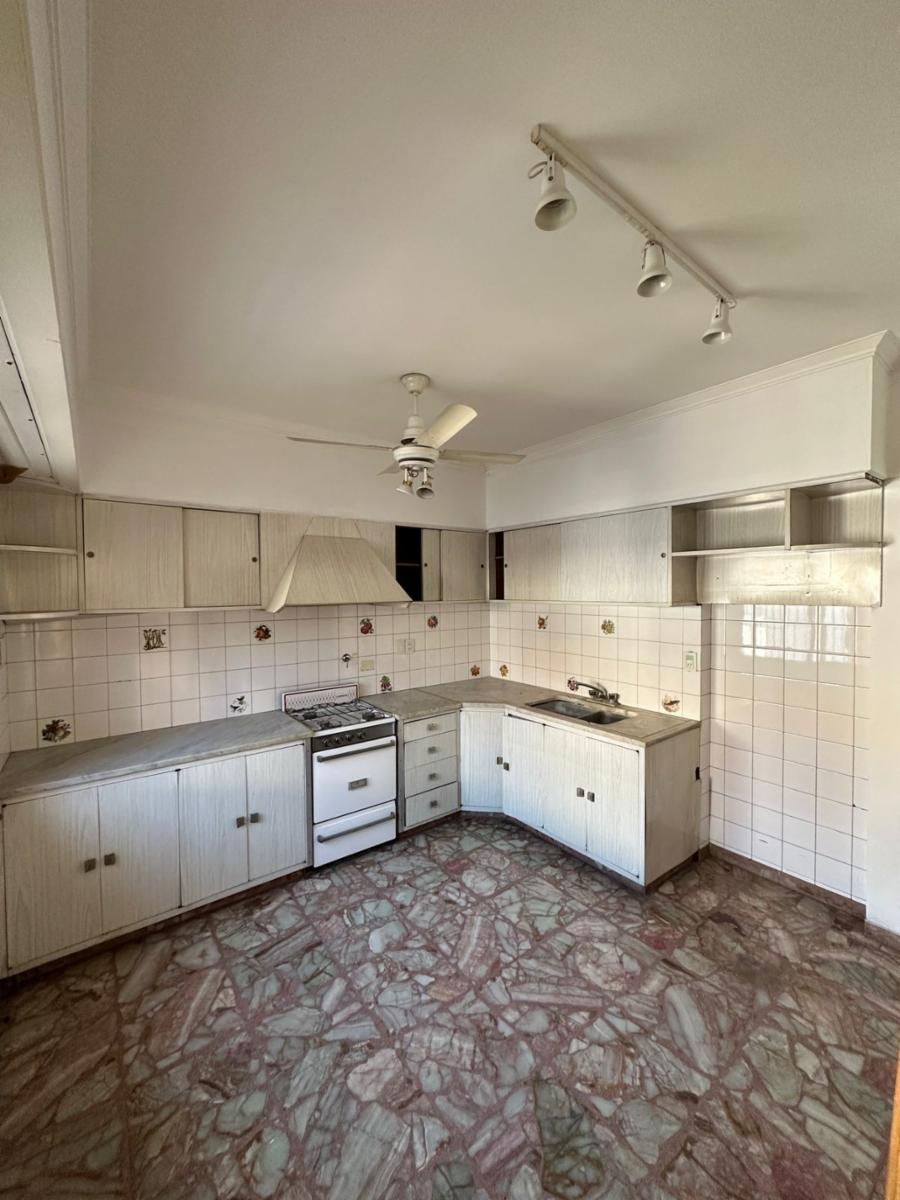 Excelente local más departamento en venta — foto 8