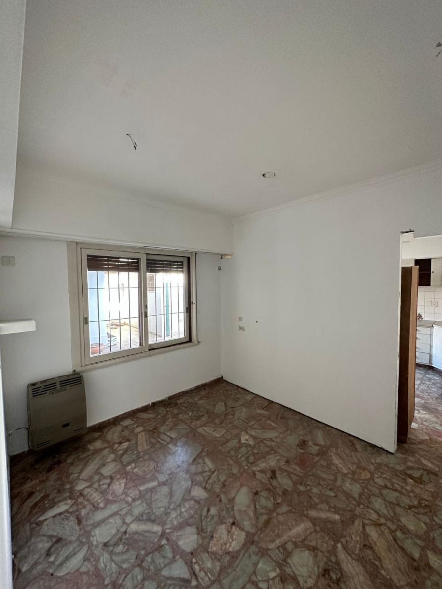 Excelente local más departamento en venta — foto 9