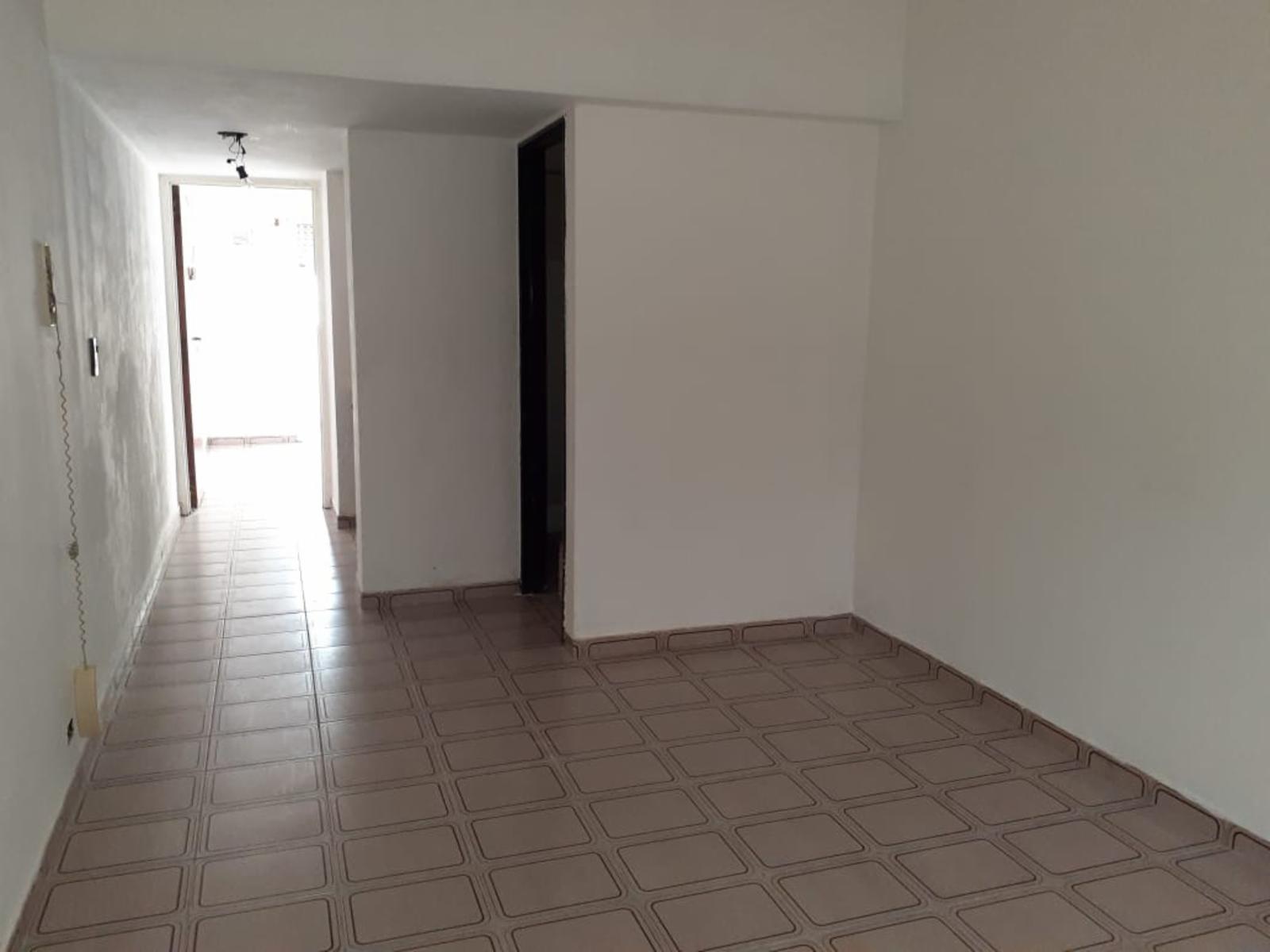 Departamento de dos ambientes a la venta en Moron — foto 6