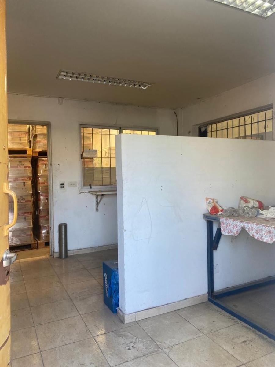 Amplio galpón en venta — foto 5