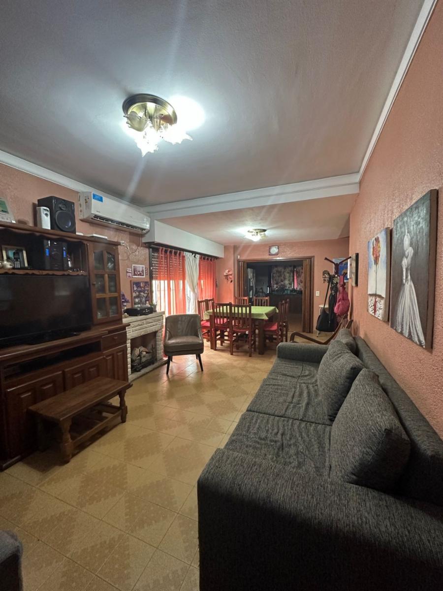 Casa de cinco ambientes a la venta en Los Polvorines, APTO CREDITO — foto 2