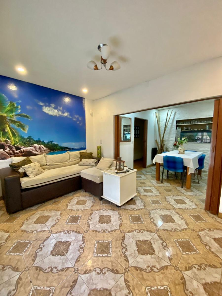 Importante casa de tres ambientes en venta — foto 3