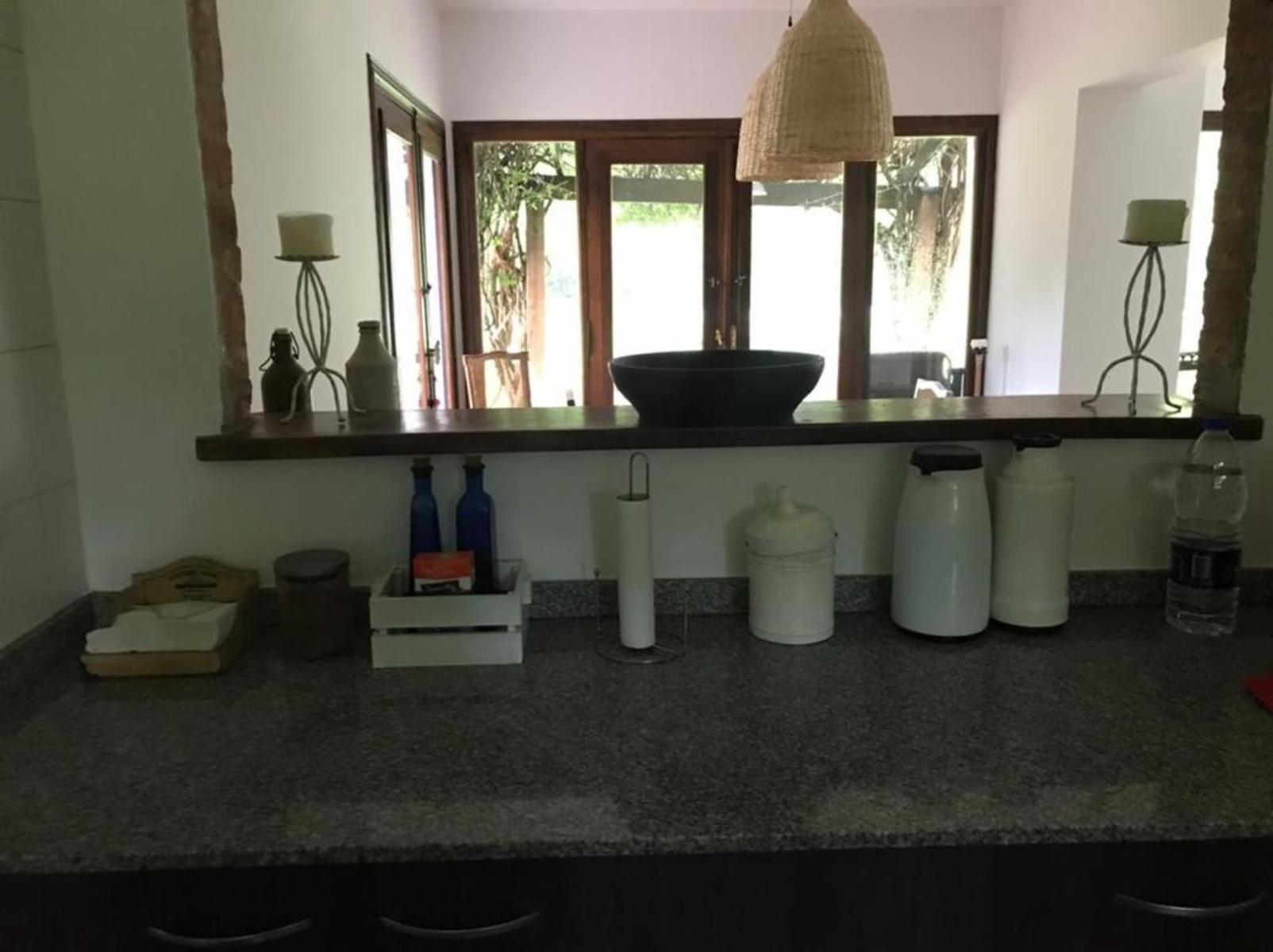 Casa de seis ambientes a la venta en Muñiz — foto 6