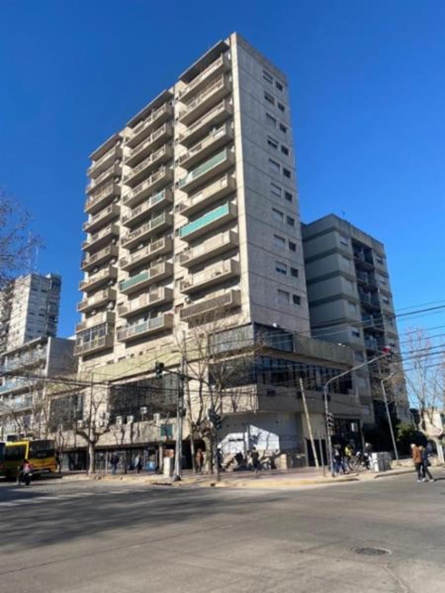 Importantes oficinas en zona céntrica en San Miguel a la venta - 5