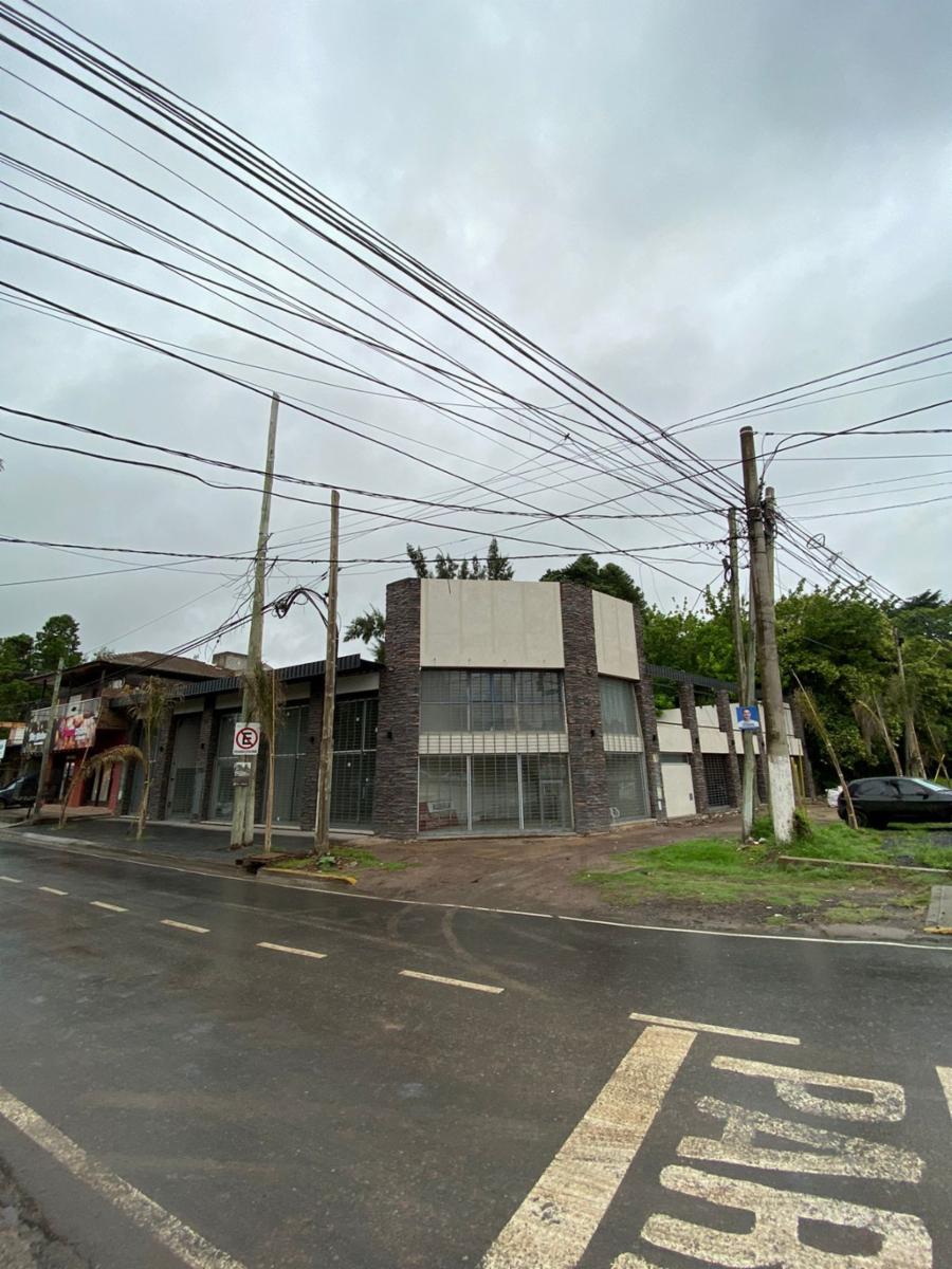 Excelente local comercial en alquiler en Pilar - 2