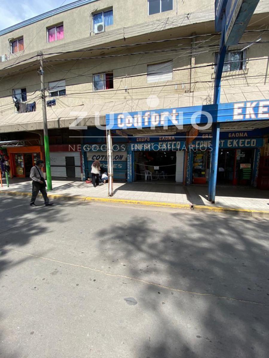 Excelente local comercial en venta - 7