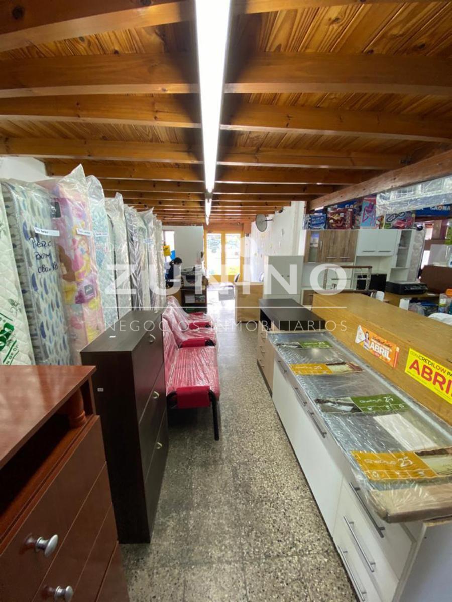 Excelente local comercial en venta - 8