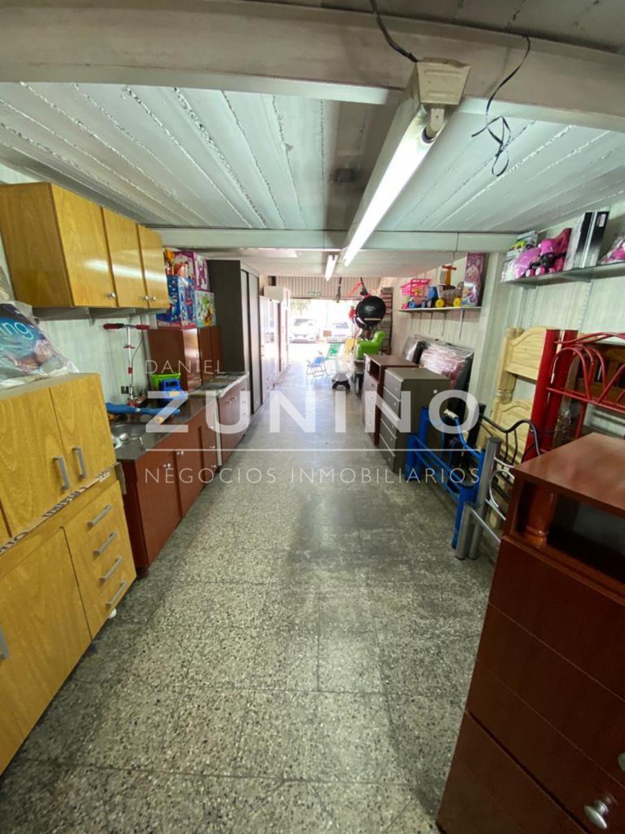 Excelente local comercial en venta - 9