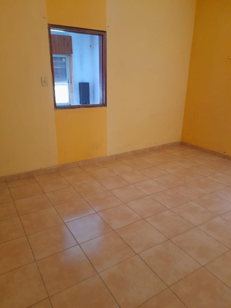 Casa de cuatro ambientes a la venta en José C Paz — foto 6