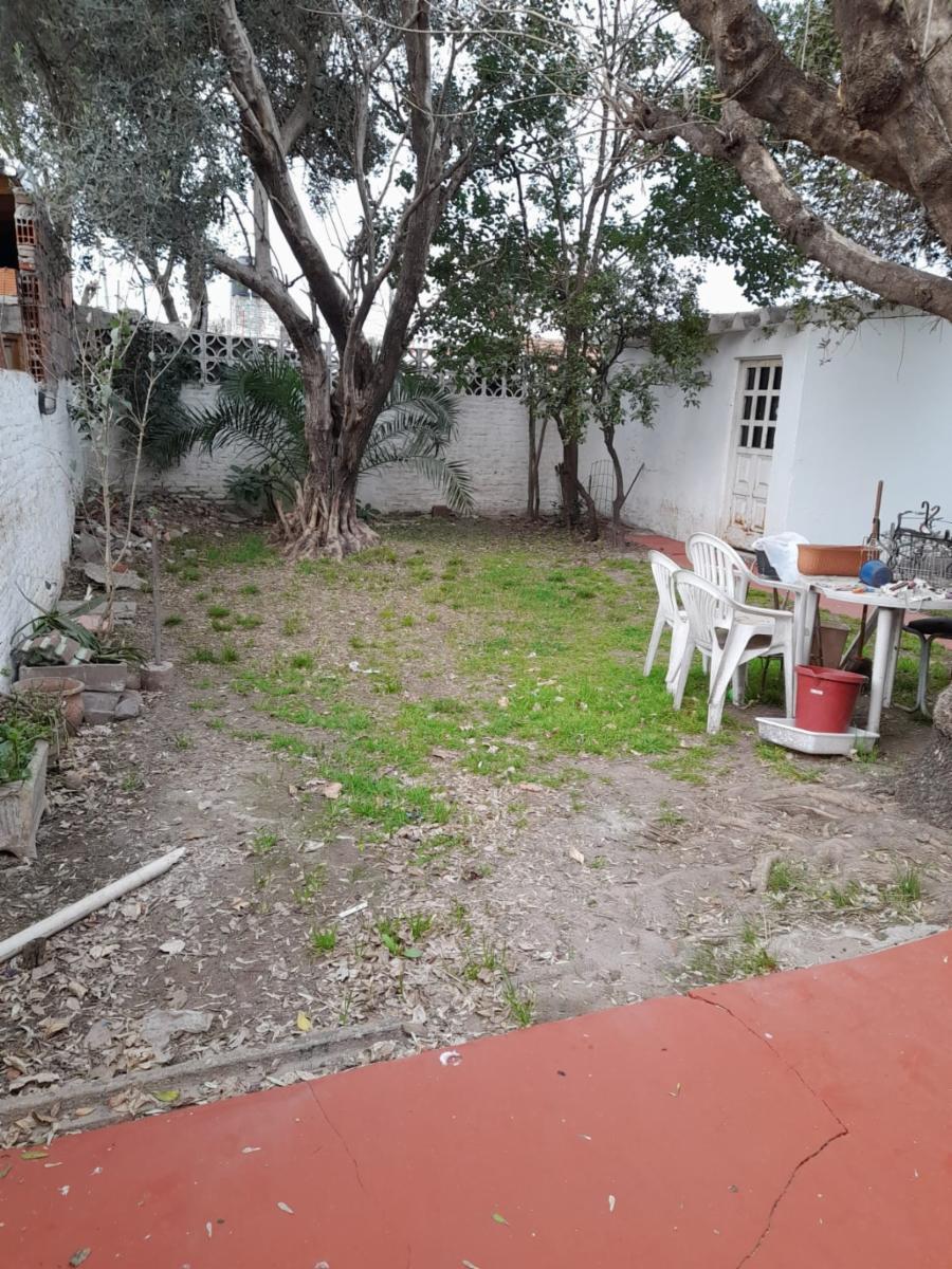 Casa de cinco ambientes a la venta en José C Paz — foto 3