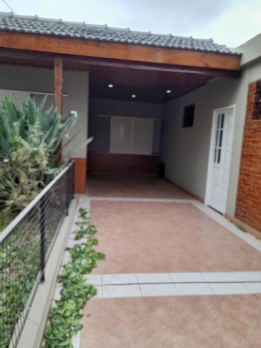 Casa de cinco ambientes a la venta en José C Paz — foto 8