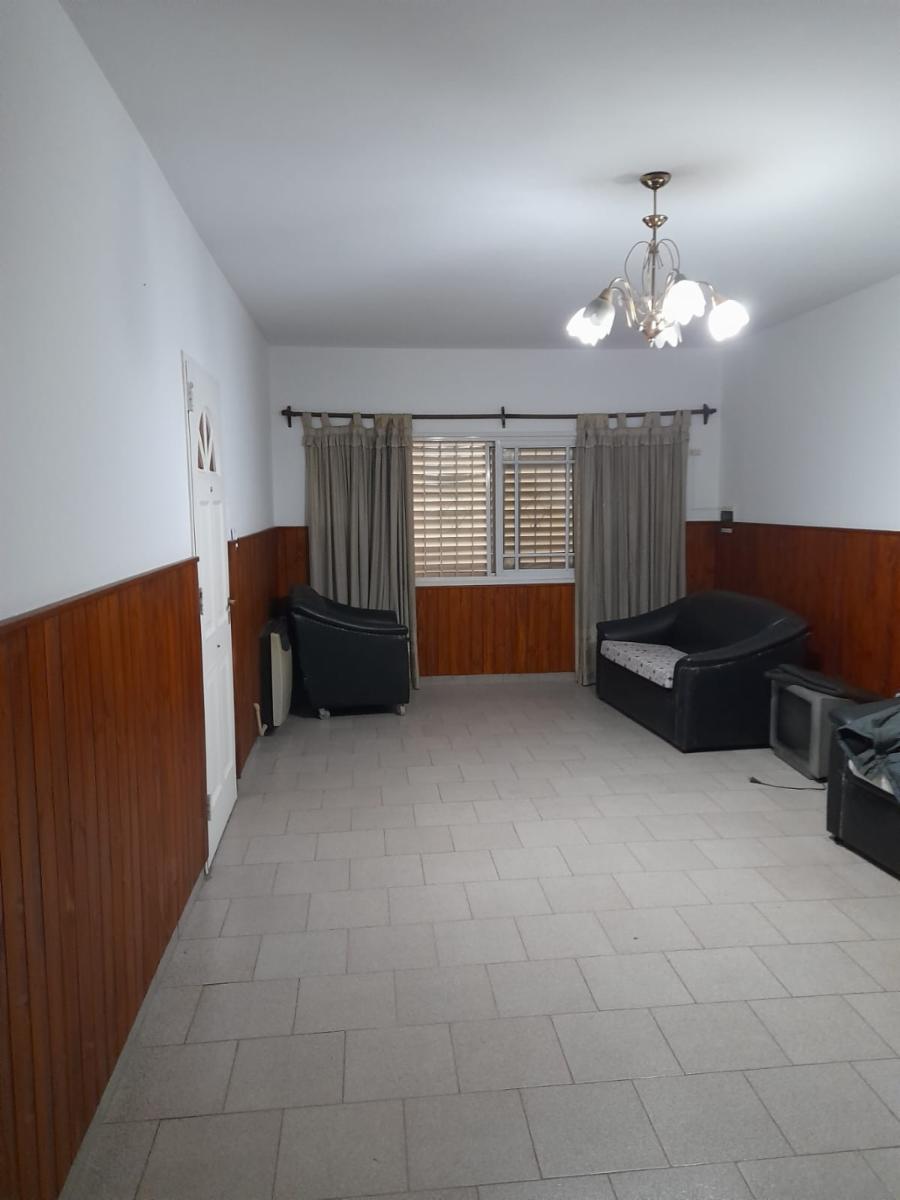 Casa de cinco ambientes a la venta en José C Paz — foto 12