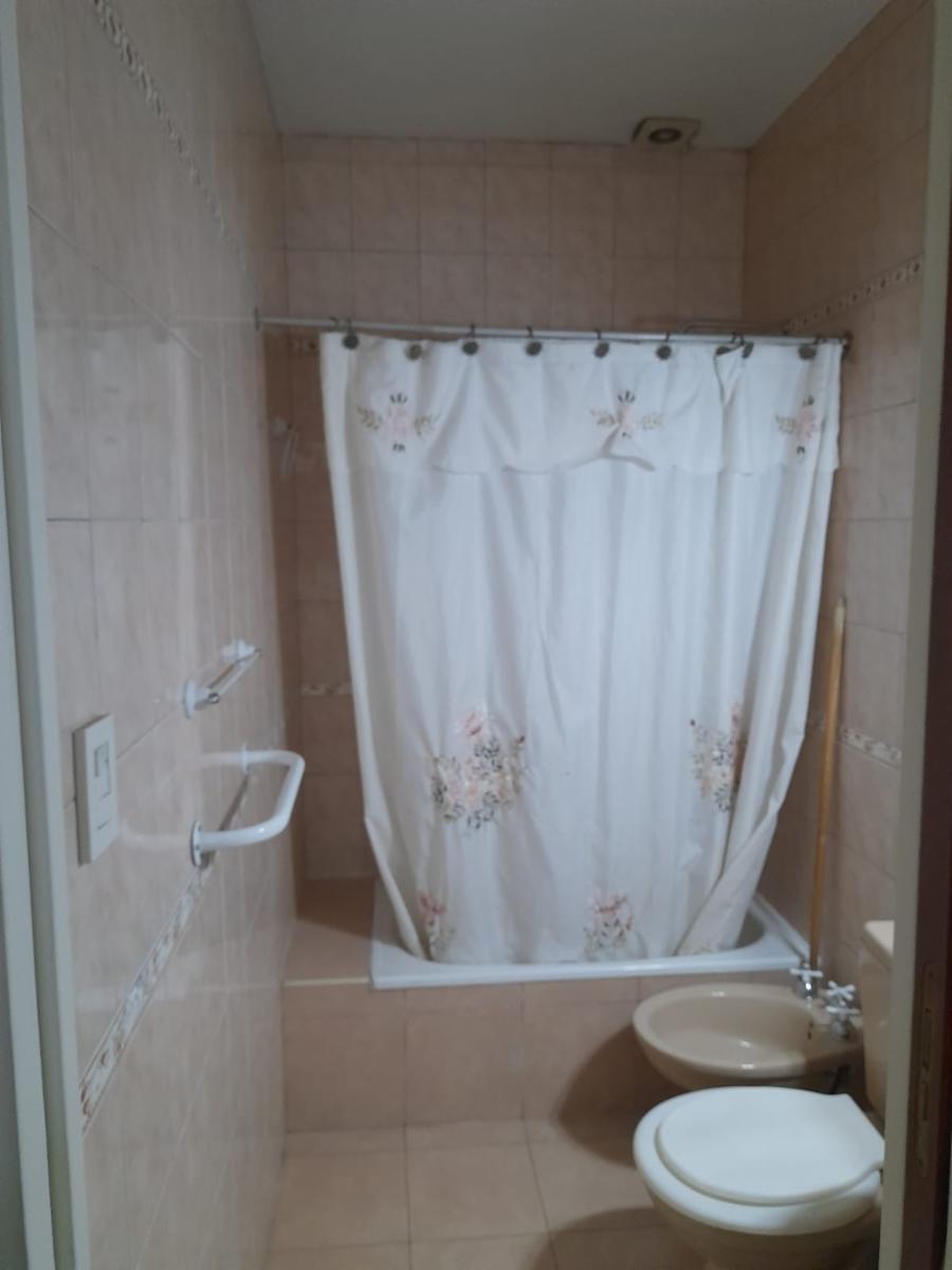 Casa de cinco ambientes a la venta en José C Paz — foto 15