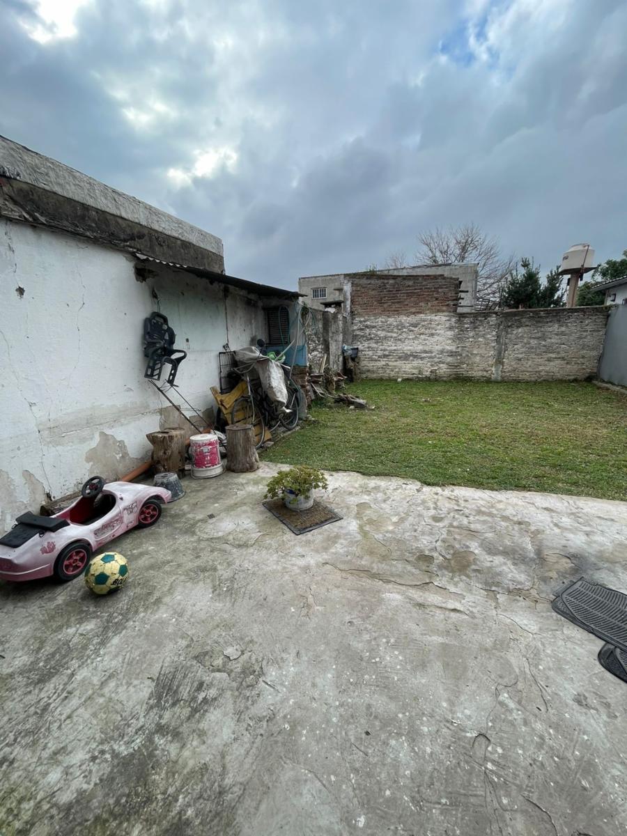 Casa de tres ambientes a la venta en José C Paz, APTO CREDITO — foto 2