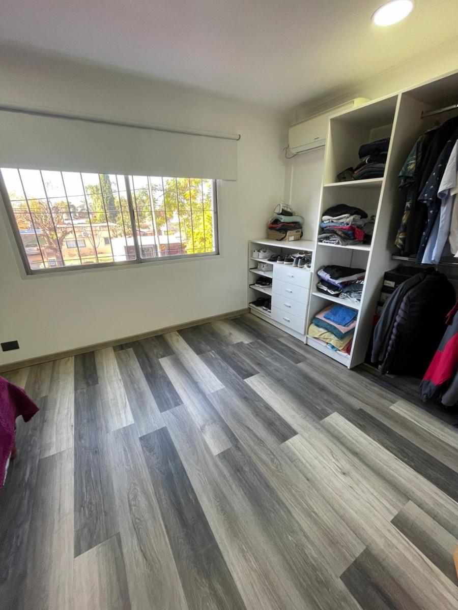 Casa tres ambientes a la venta en José C Paz — foto 14