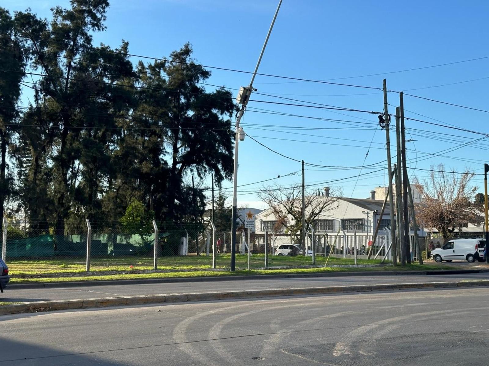 Excelente oportunidad: terreno en excelente esquina — foto 3