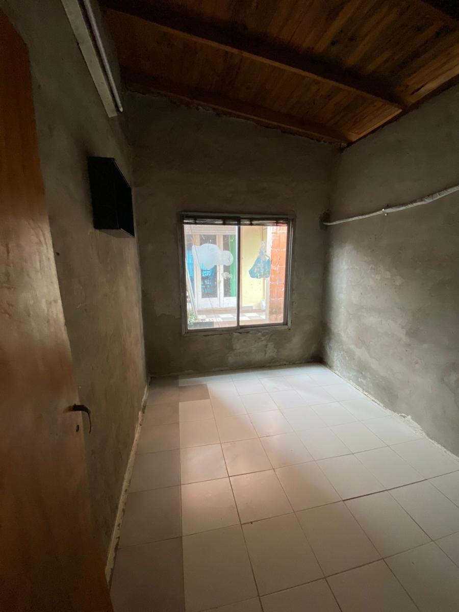 Amplia casa a la venta en Moreno — foto 10