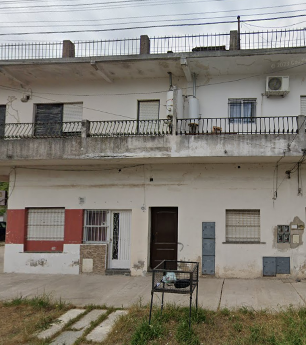 Departamento cuatro ambientes a la venta en Bella Vista