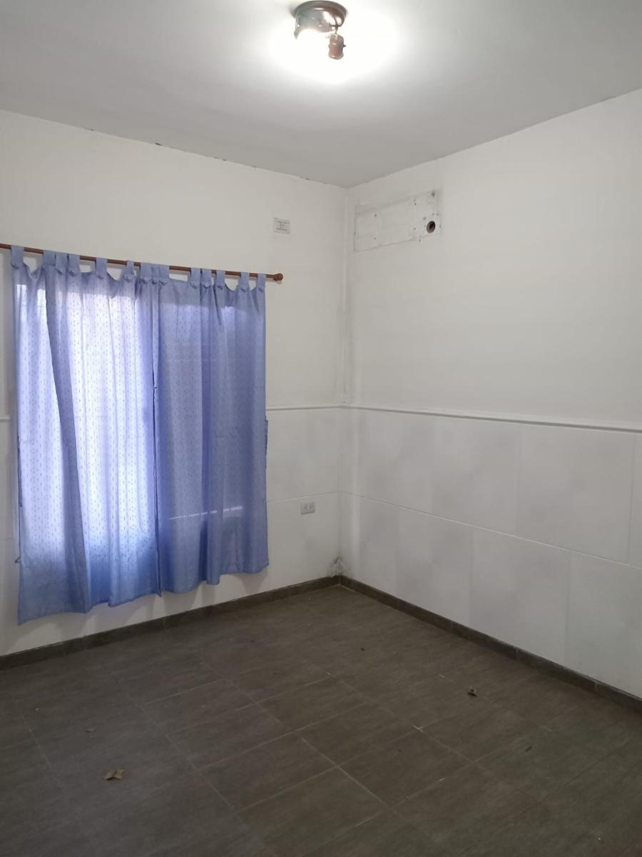 Casa de tres ambientes a la venta en Jose C Paz — foto 7