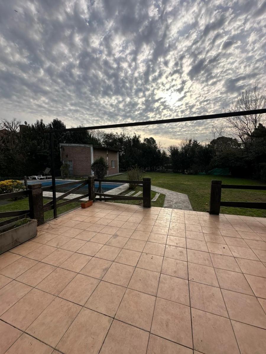 Casa de cinco ambientes a la venta en Muñiz — foto 14
